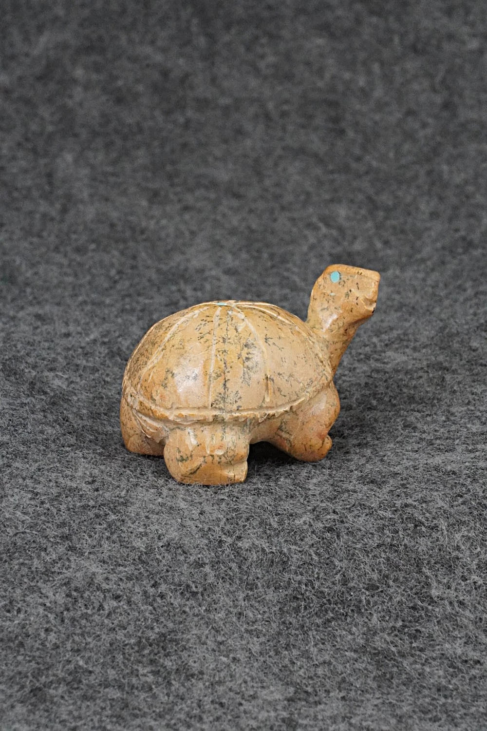 Turtle Zuni Fetish Carving - Freddie Leekya