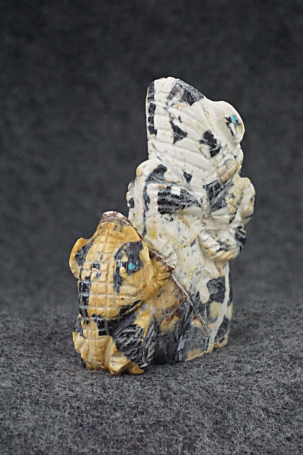 Frogs Zuni Fetish Carving - Tony Mackel