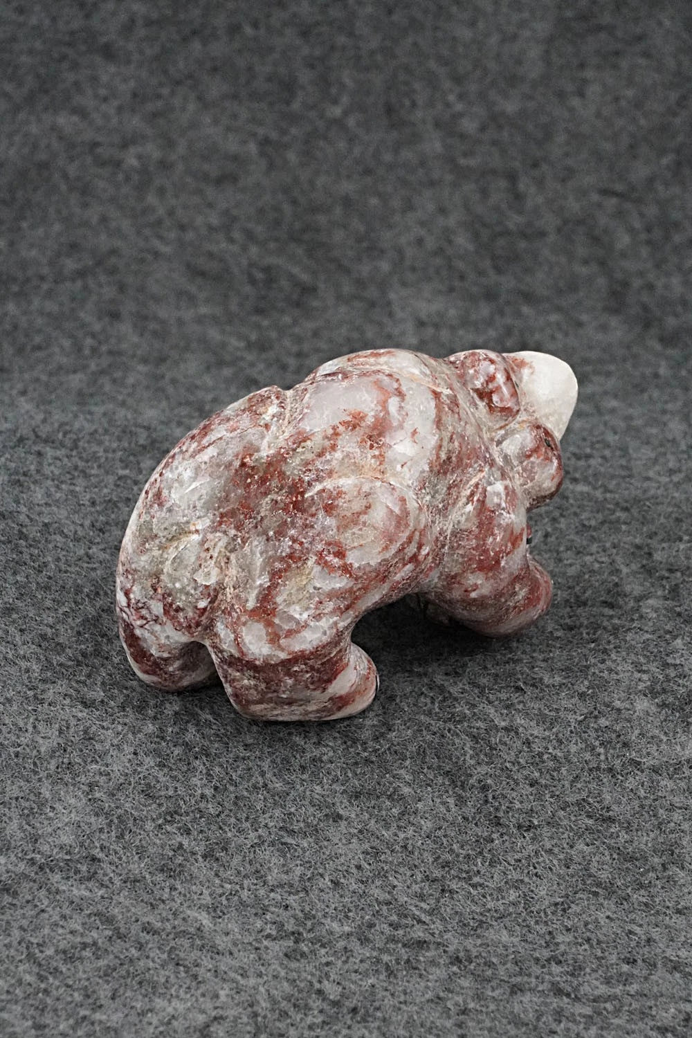 Bear Zuni Fetish Carving - Rick Kallestewa