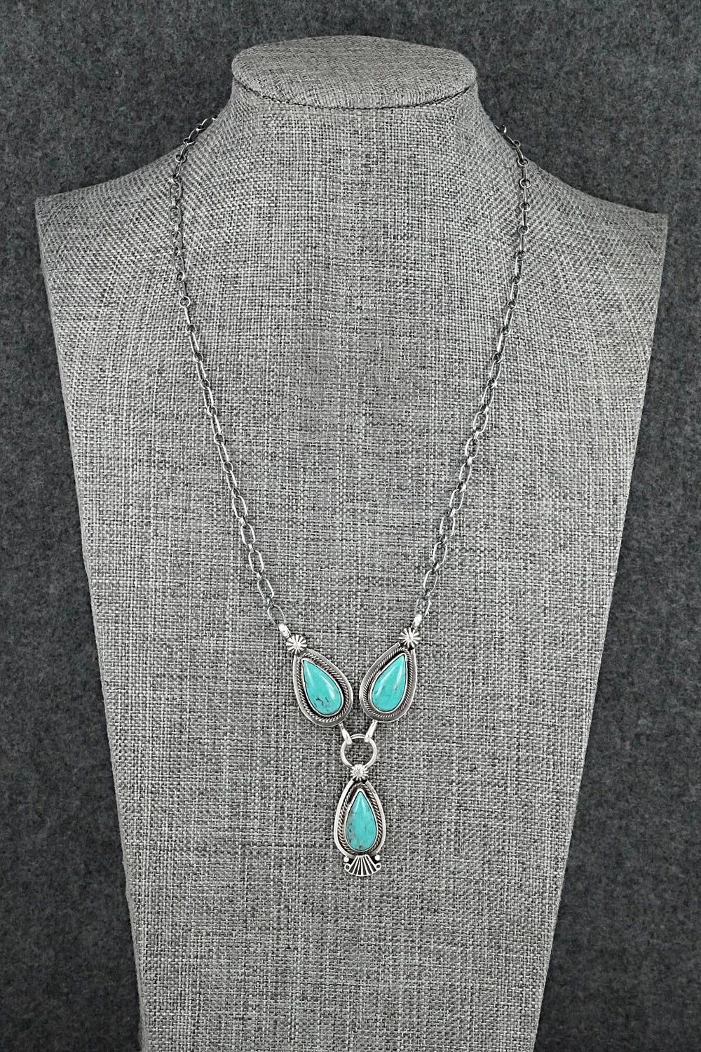 Turquoise & Sterling Silver Necklace - Verley Betone