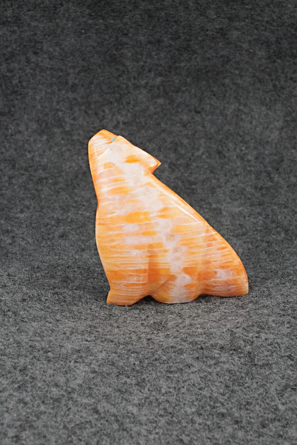 Wolf Zuni Fetish Carving - Kenric Laiwakete