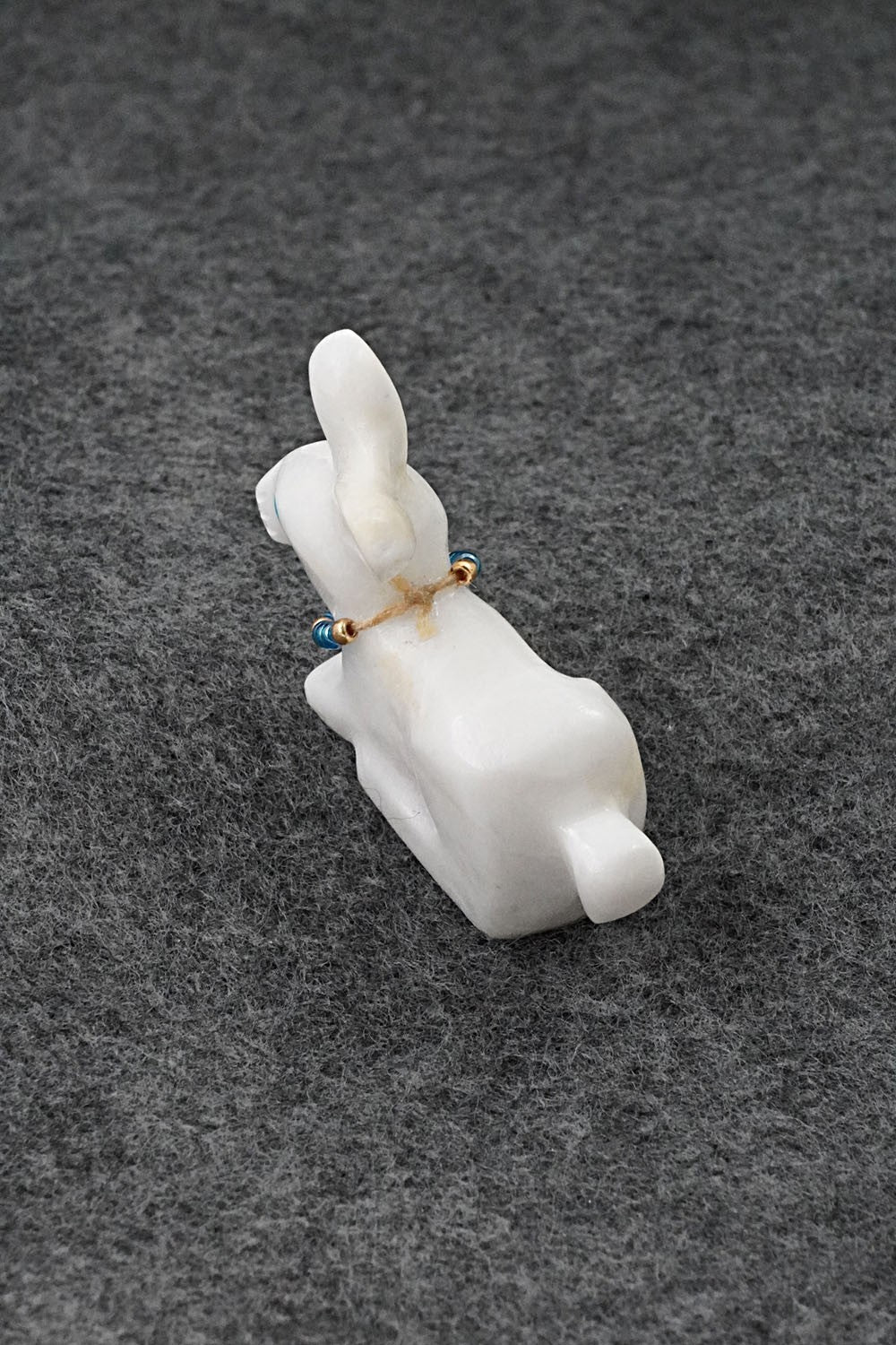 Rabbit Zuni Fetish Carving - Andres Lementino