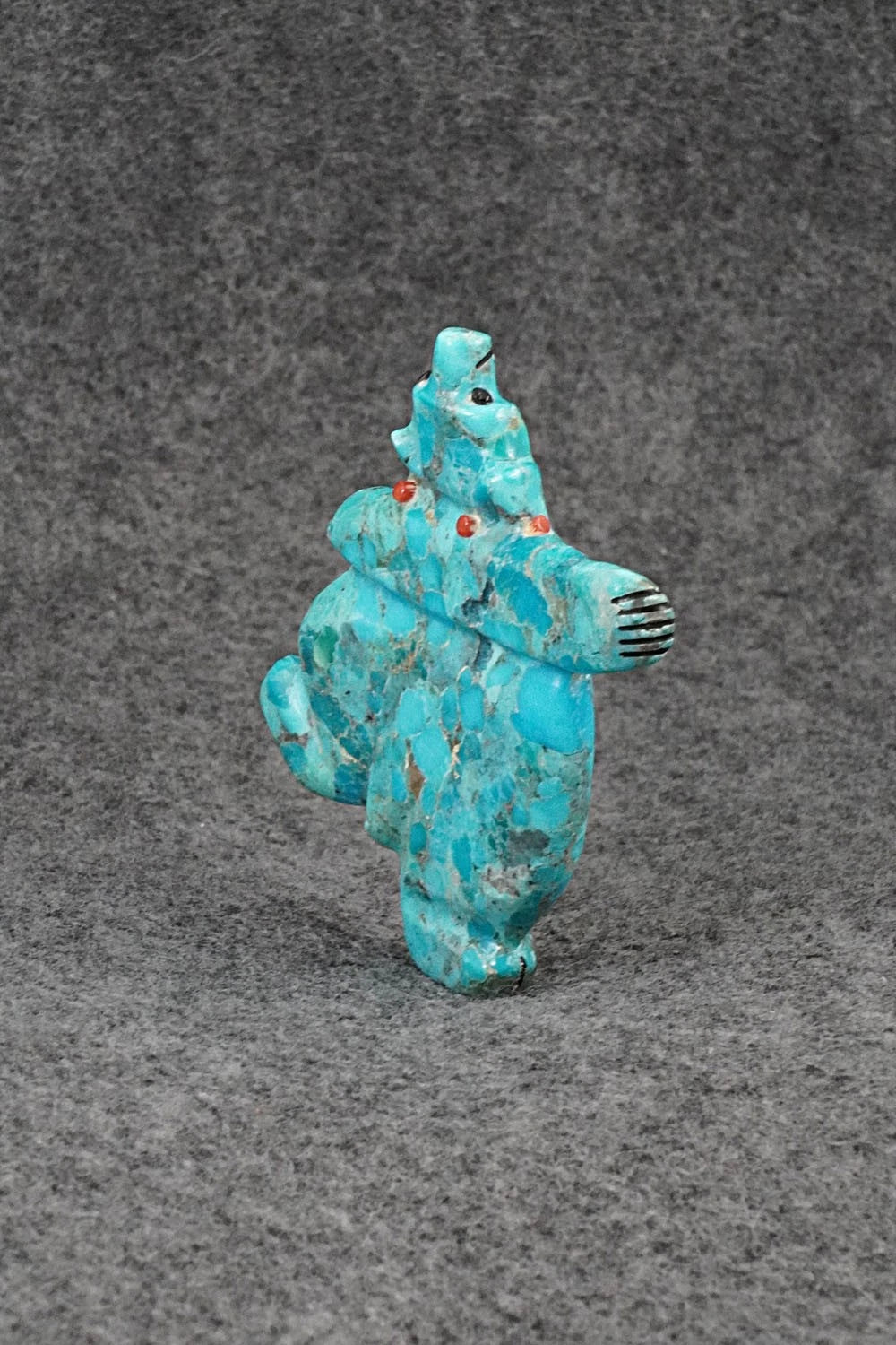 Bear Zuni Fetish Carving - Claudia Peina