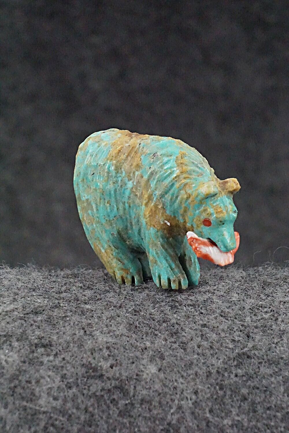 Bear with Fish Zuni Fetish Carving - Andres Quandelacy