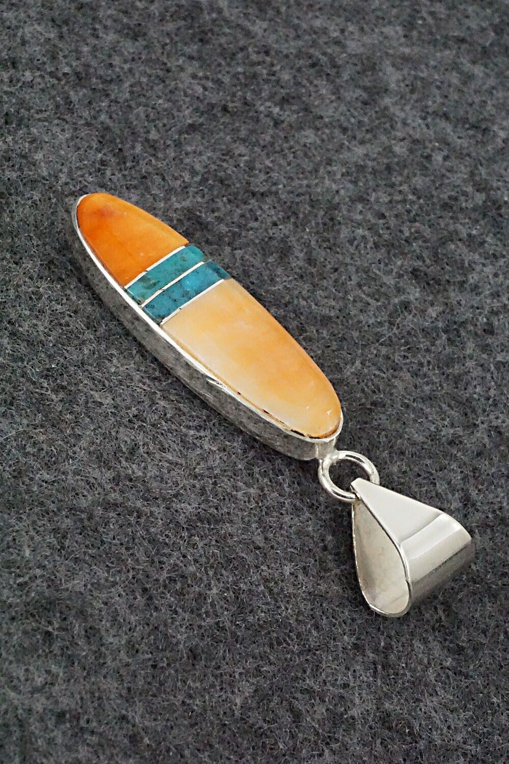 Spiny Oyster, Turquoise & Sterling Silver Pendant - Harold Smith