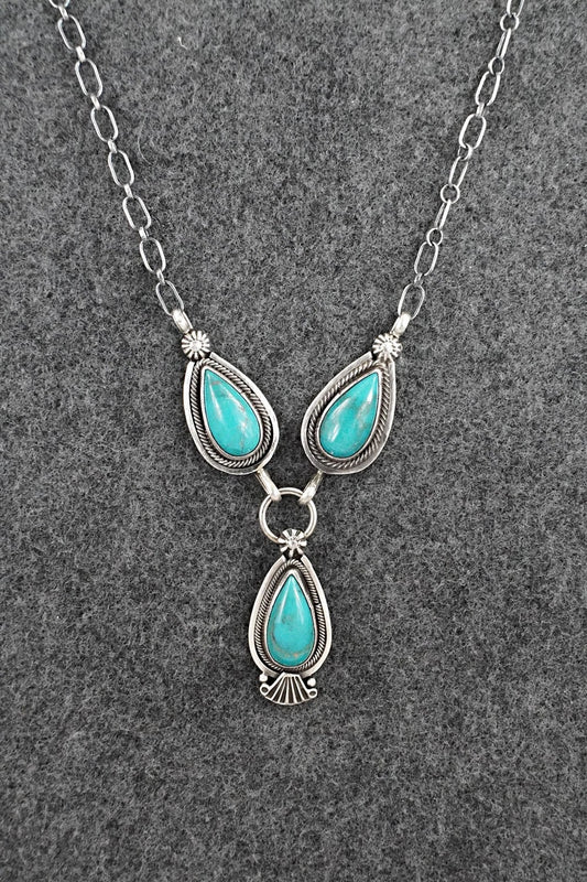 Turquoise & Sterling Silver Necklace - Verley Betone