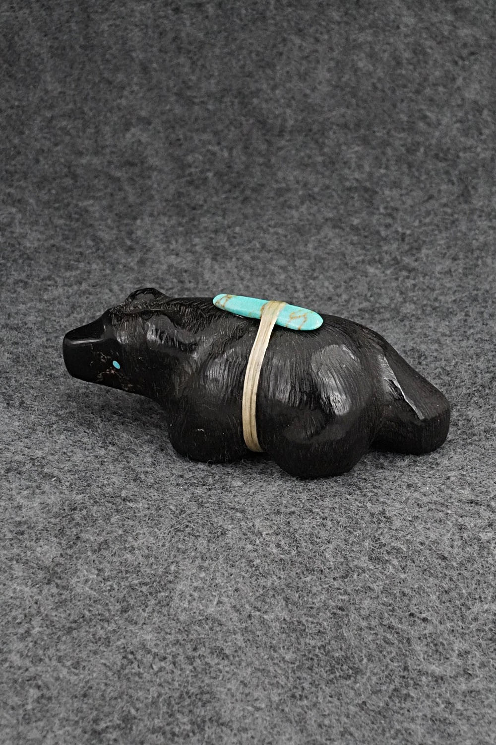 Bear Zuni Fetish Carving - Herb Halate