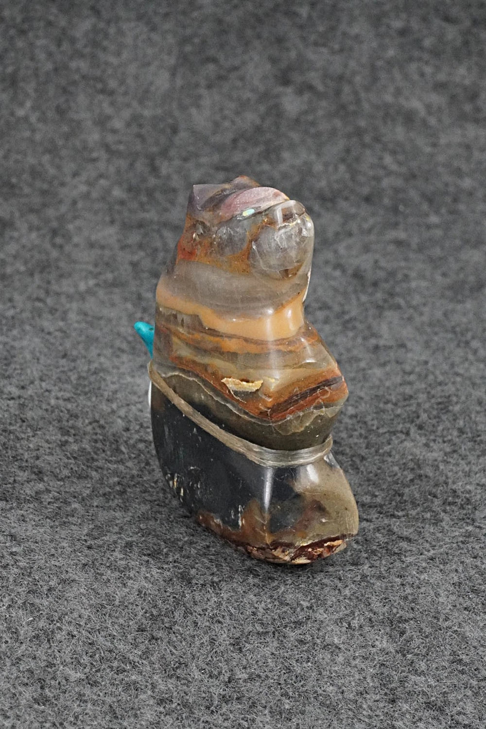 Bear Zuni Fetish Carving - Daphne Quam