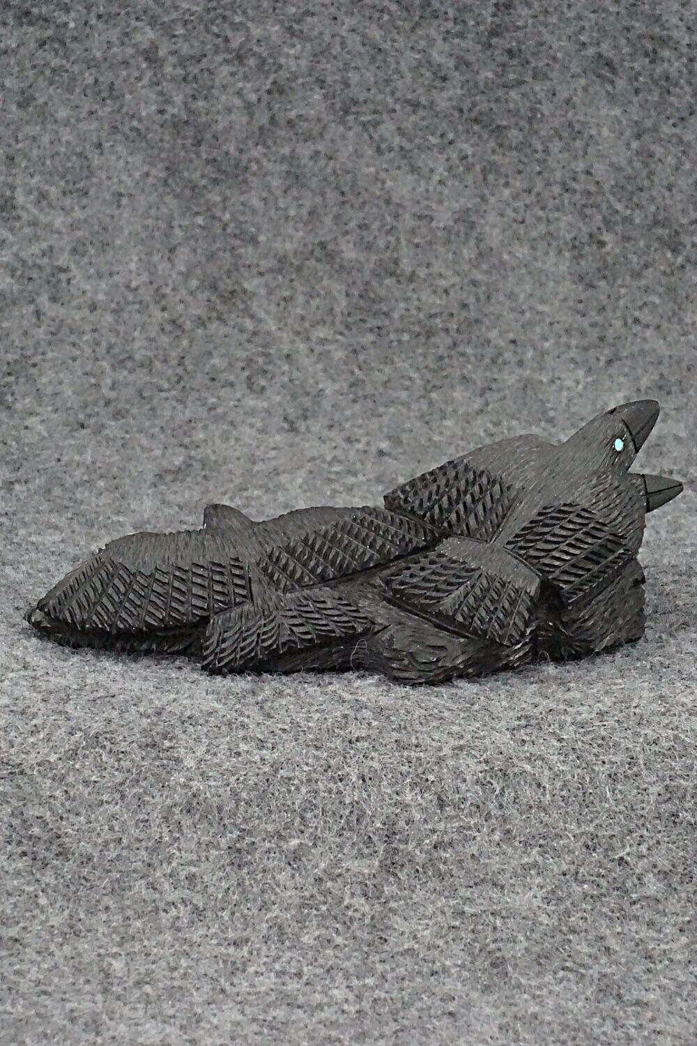 Crows Zuni Fetish Carving - Destry Siutza