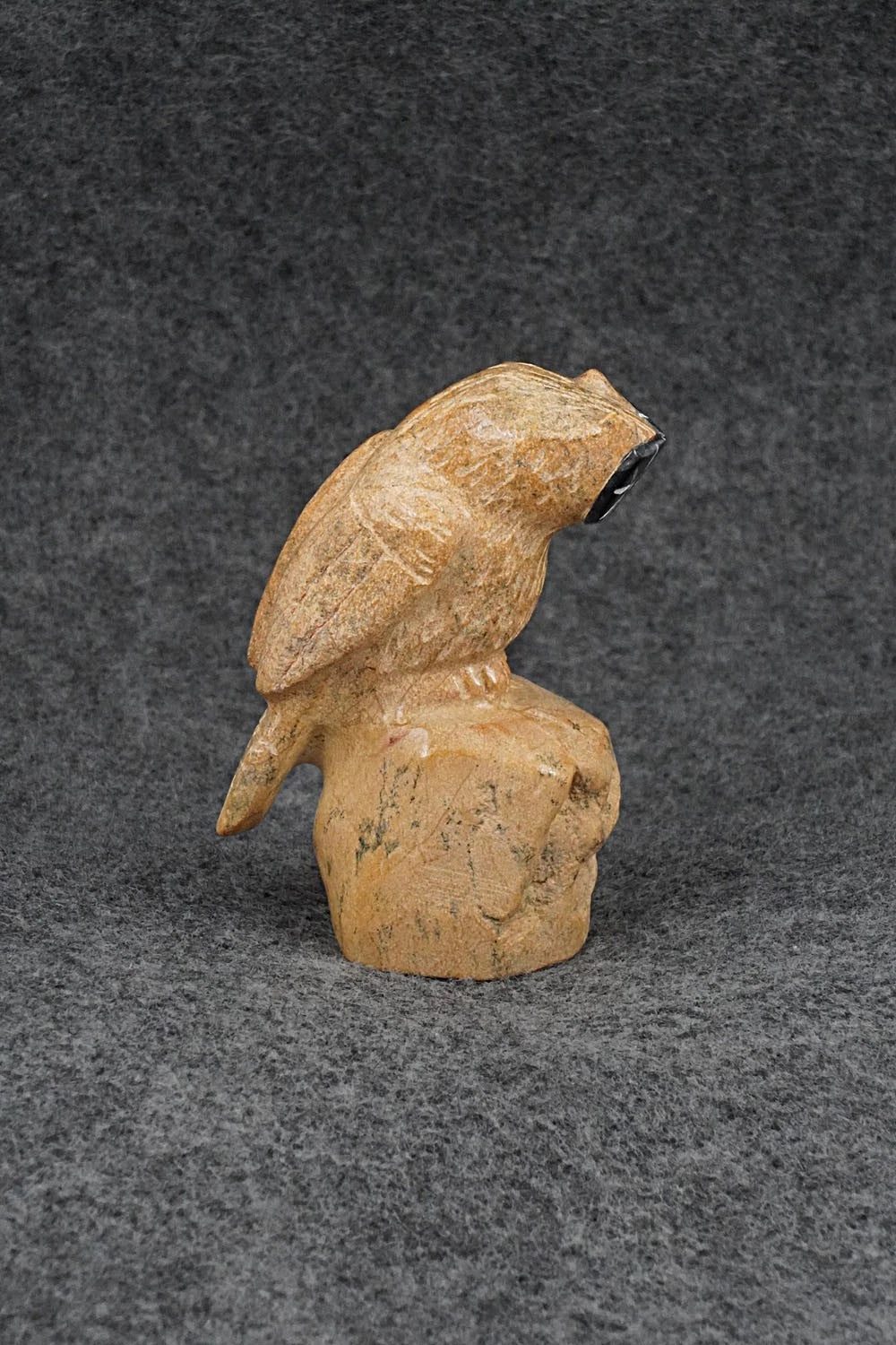 Owl Zuni Fetish Carving - Freddie Leekya