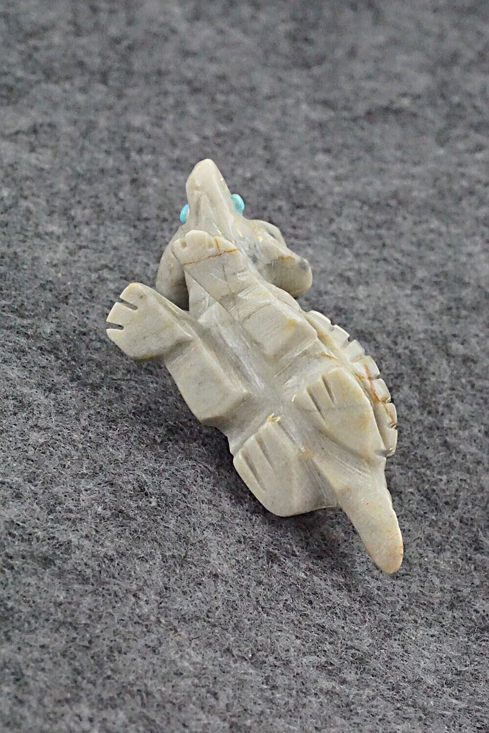 Armadillo Zuni Fetish Carving - Dana Malani