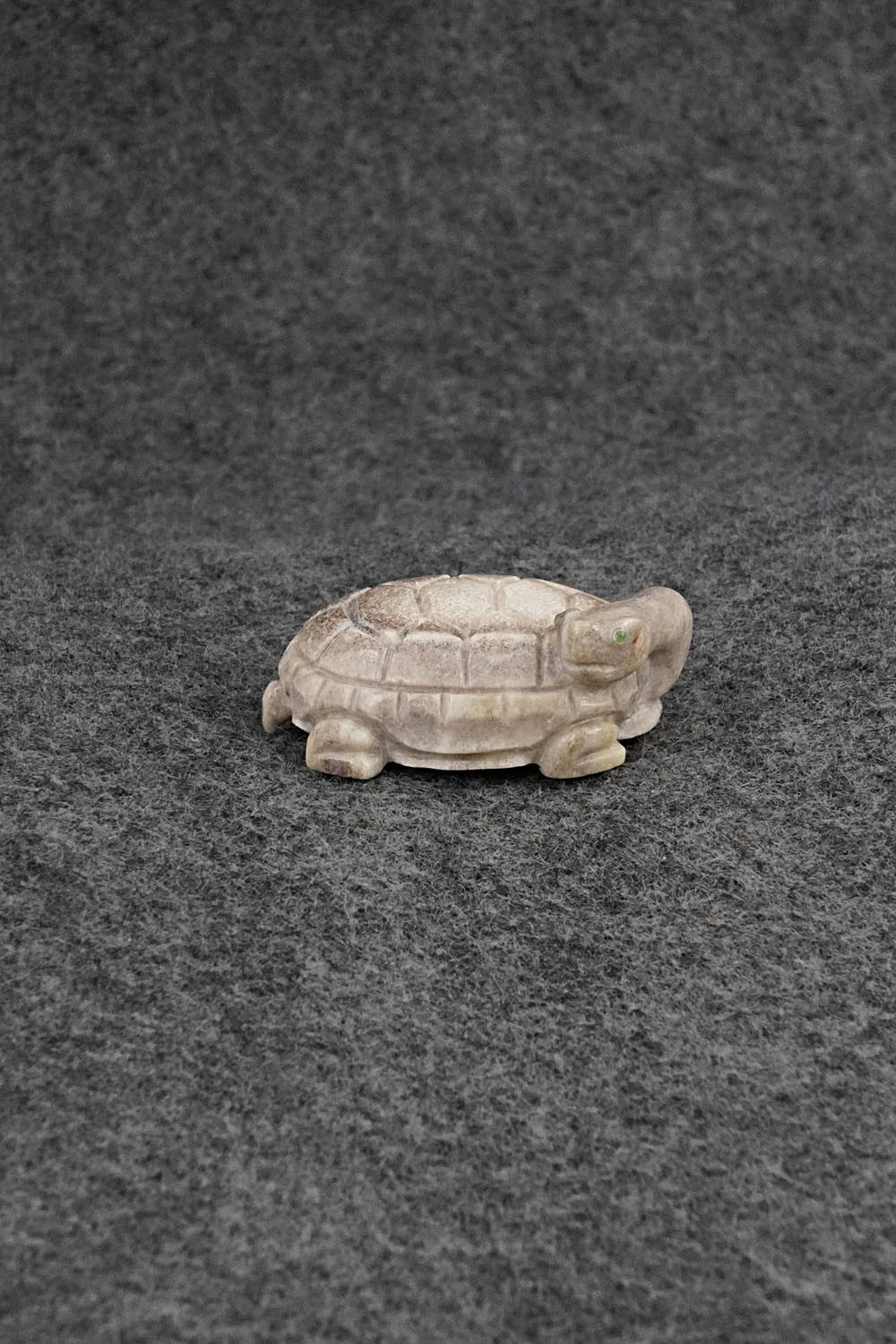 Turtle Zuni Fetish Carving - Terrance Panteah