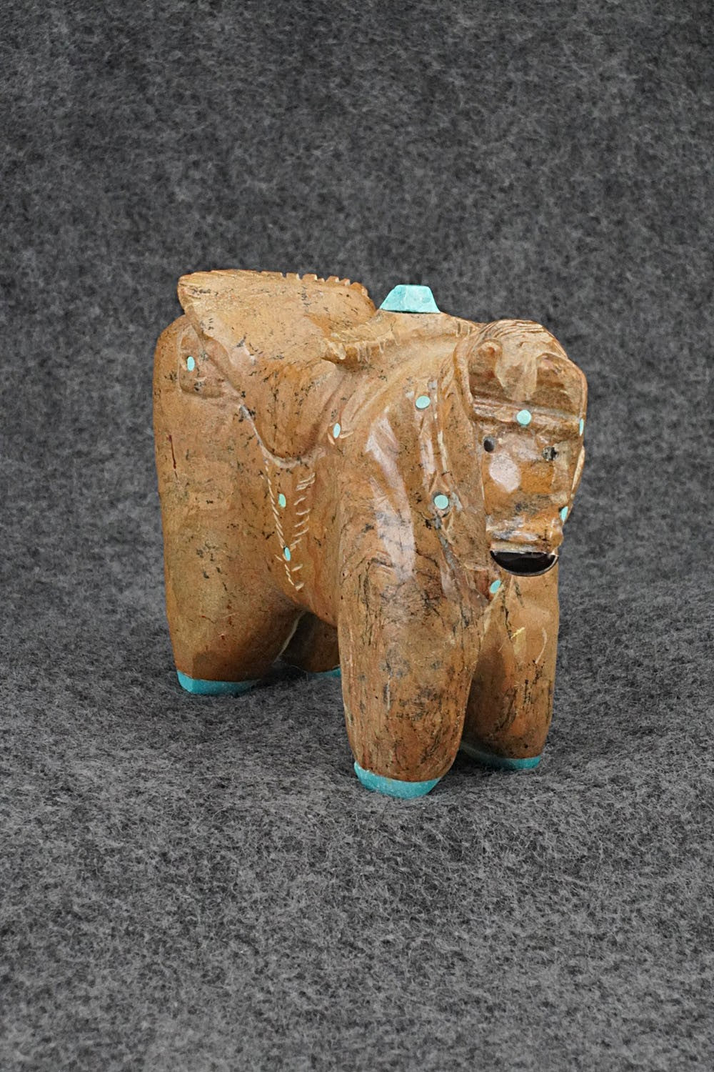Horse Zuni Fetish Carving - Freddie Leekya