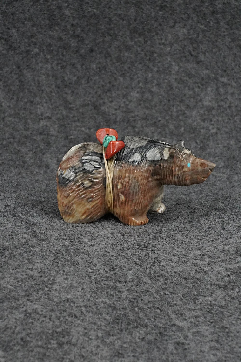 Bear Zuni Fetish Carving - Farlan & Paulette Quam