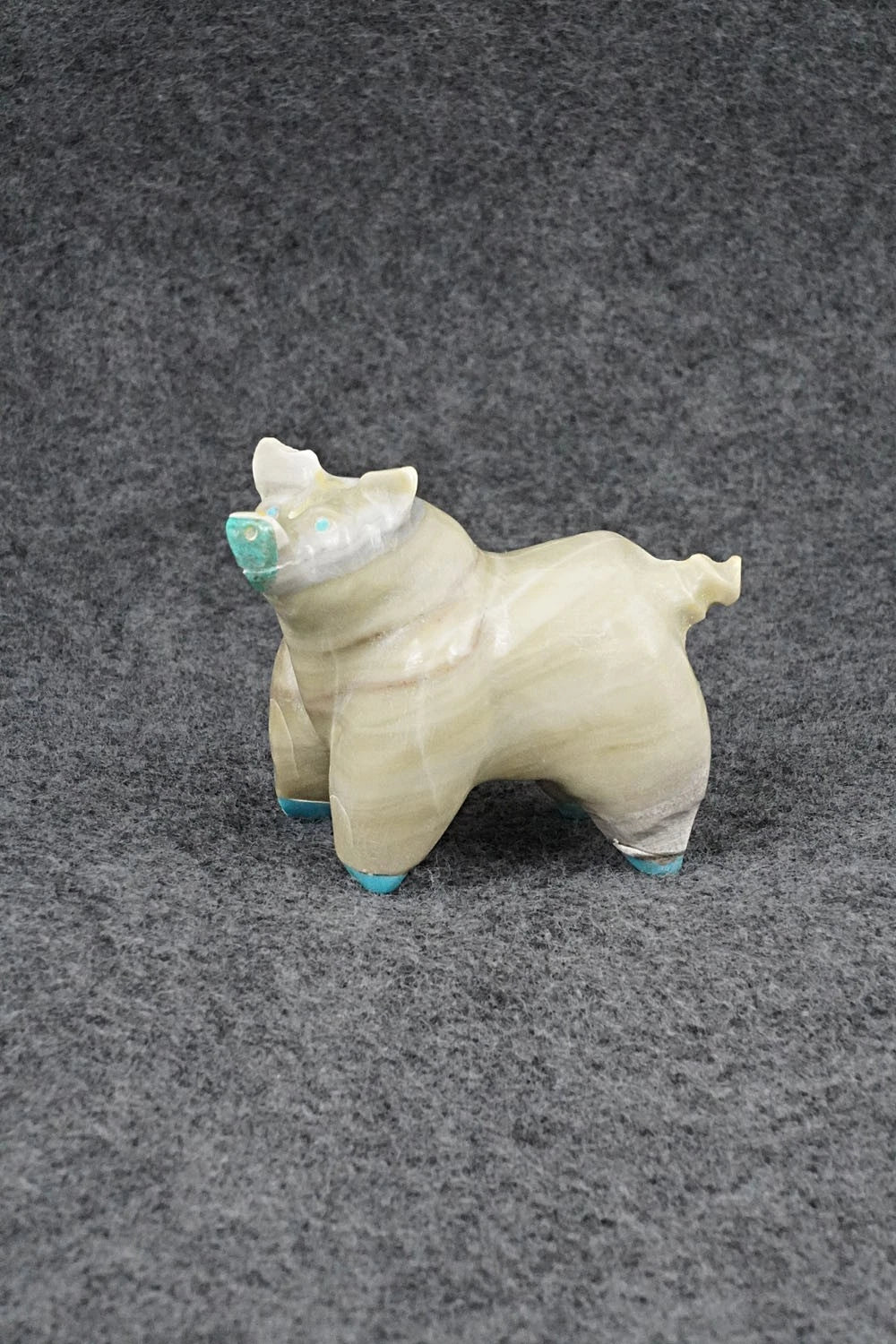 Pig Zuni Fetish Carving - Freddie Leekya