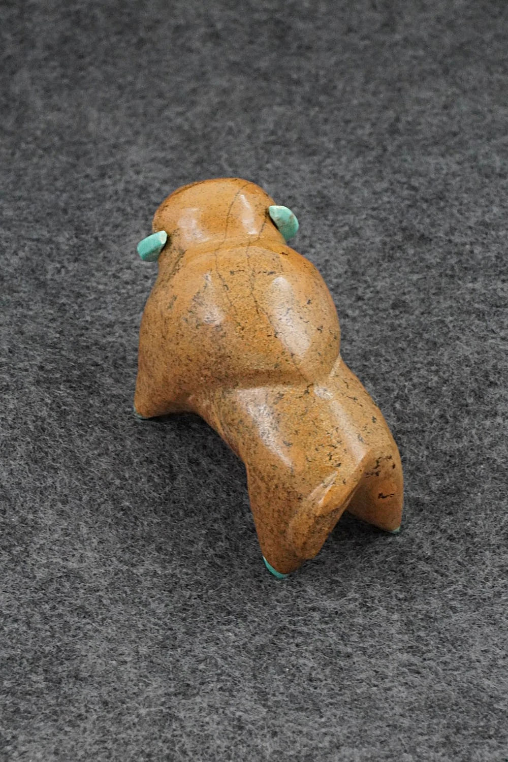 Buffalo Zuni Fetish Carving - Enrike Leekya