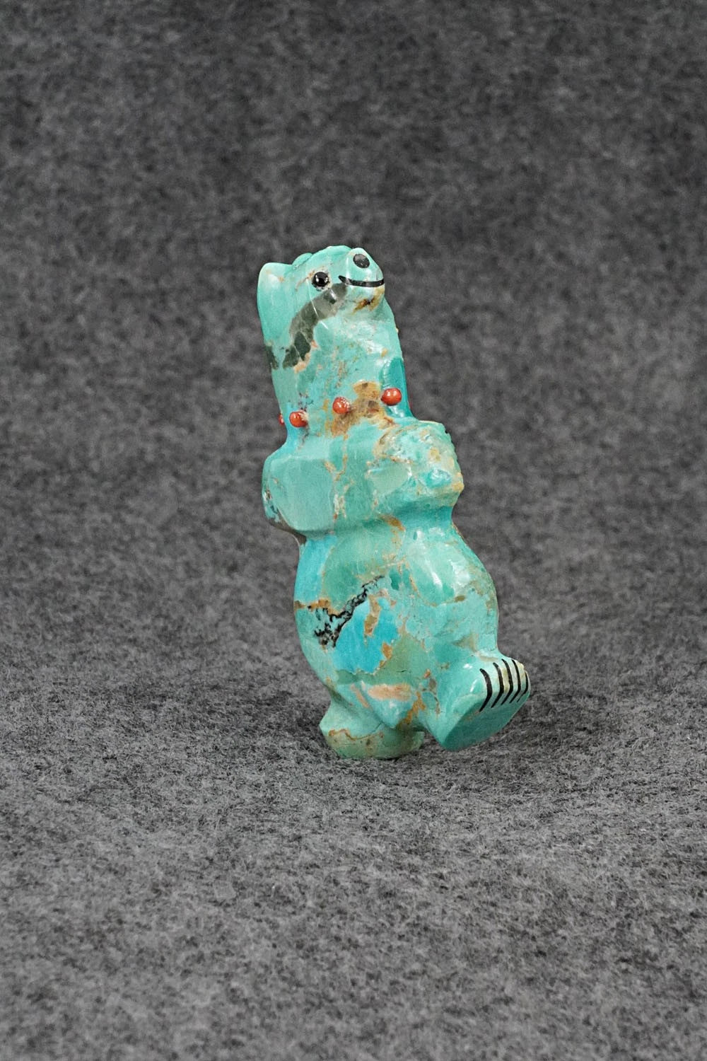 Bear Zuni Fetish Carving - Claudia Peina