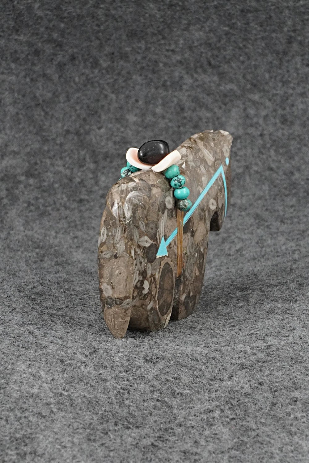 Horse Zuni Fetish Carving - Bernard Laiwekete