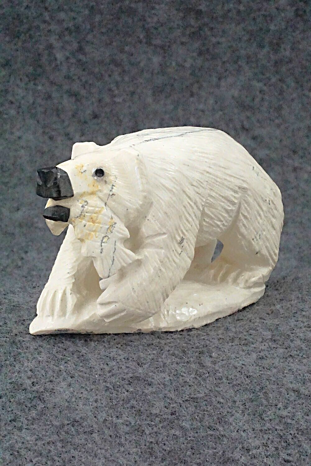 Bear with Fish Zuni Fetish Carving - Derrick Kaamasee