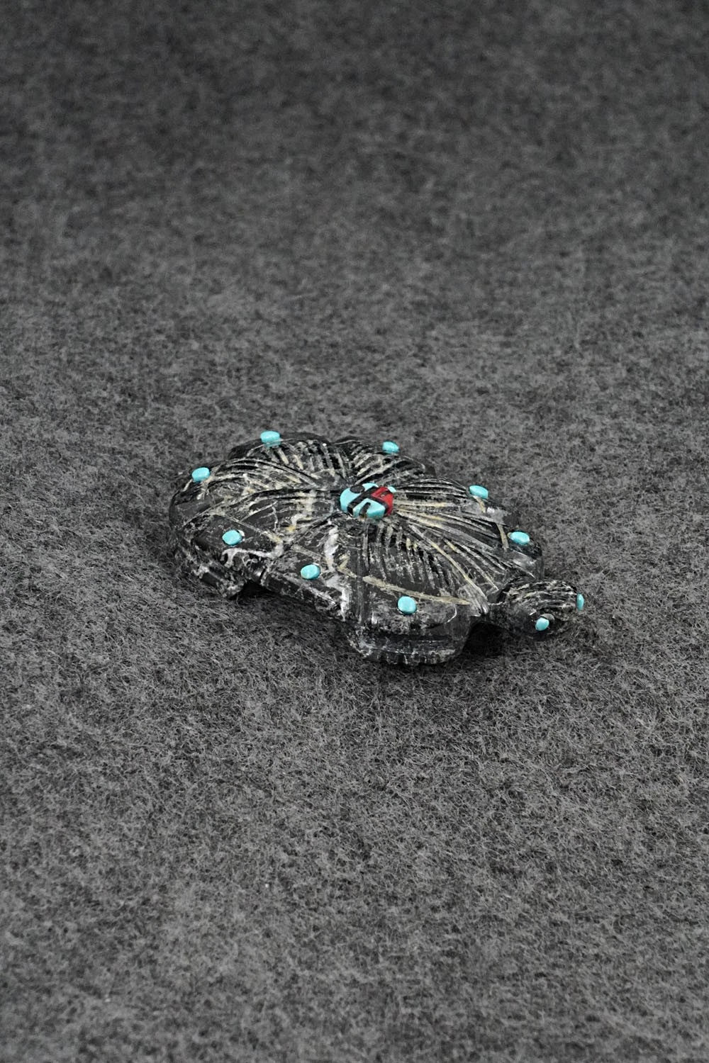 Turtle Zuni Fetish Carving - Danette Laate