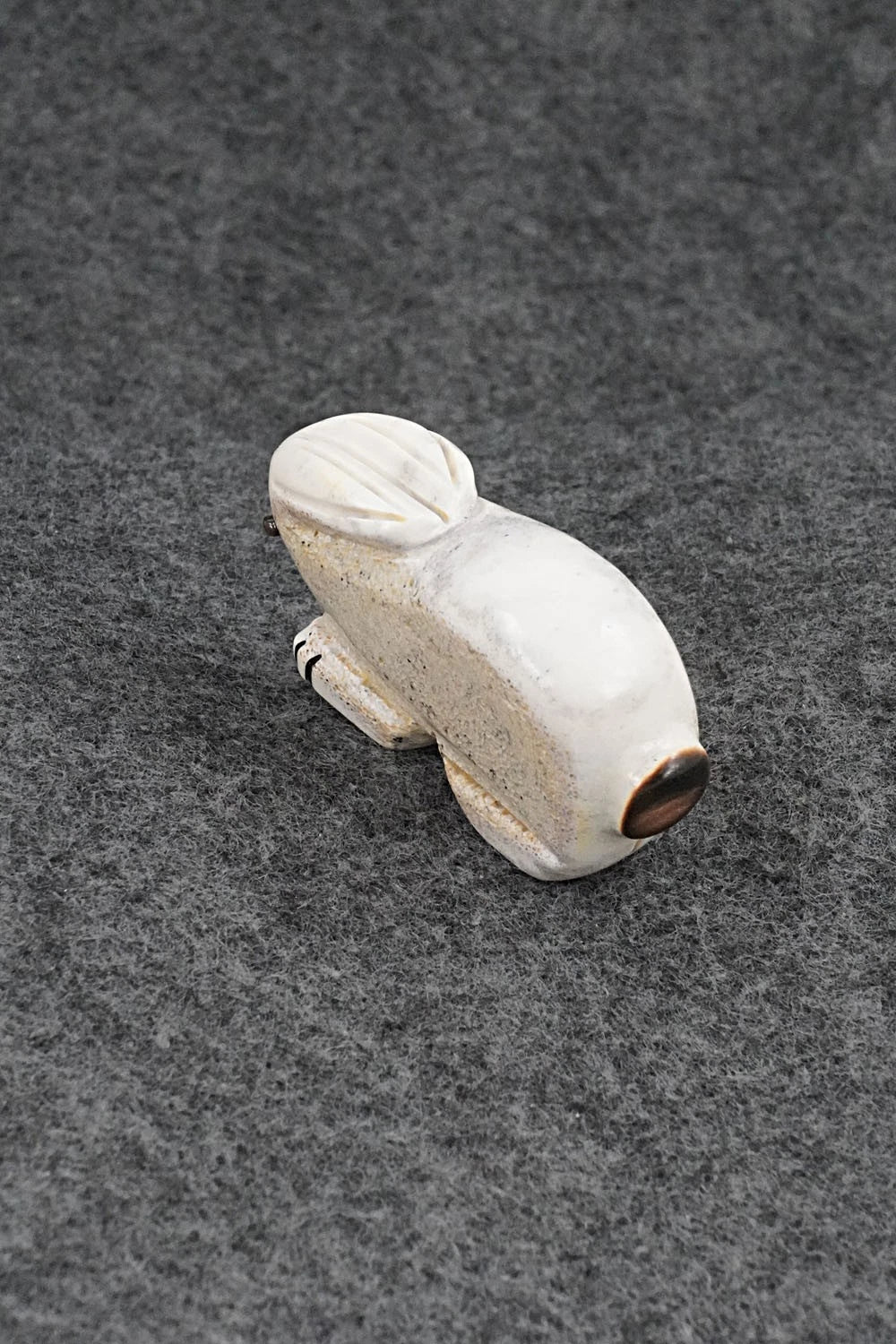 Rabbit Zuni Fetish Carving - Claudia Peina