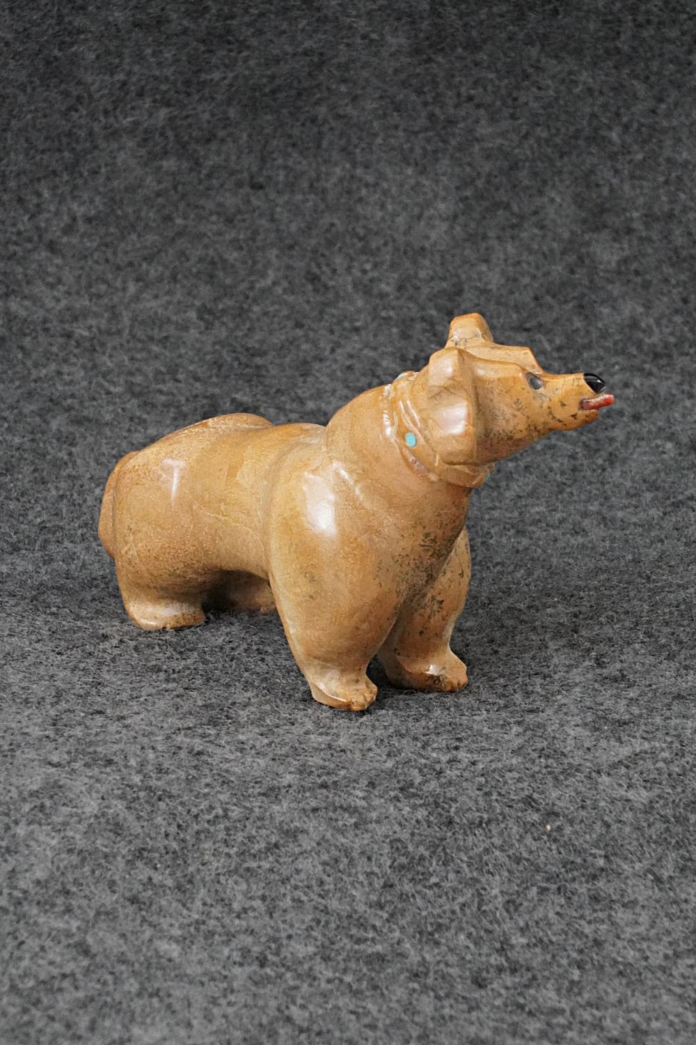 Dog Zuni Fetish Carving - Freddie Leekya