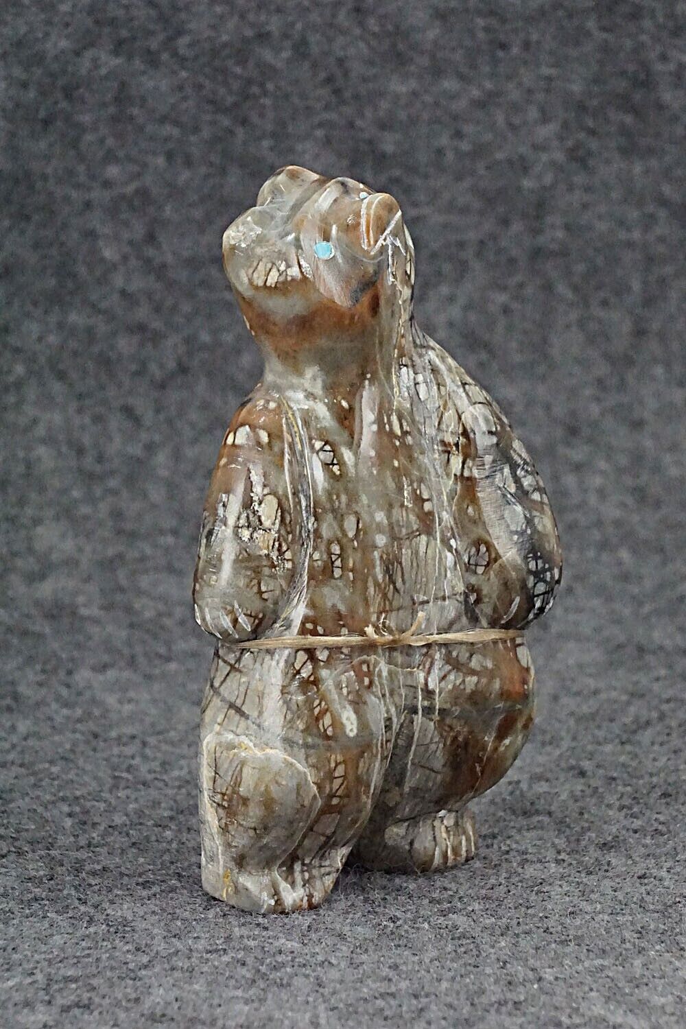 Bear Zuni Fetish Carving - Ariane Quam