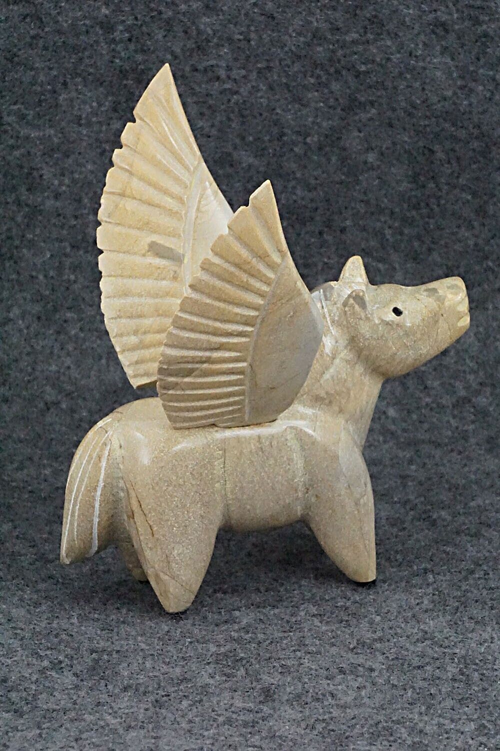 Pegasus Horse Zuni Fetish Carving - Enrike Leekya