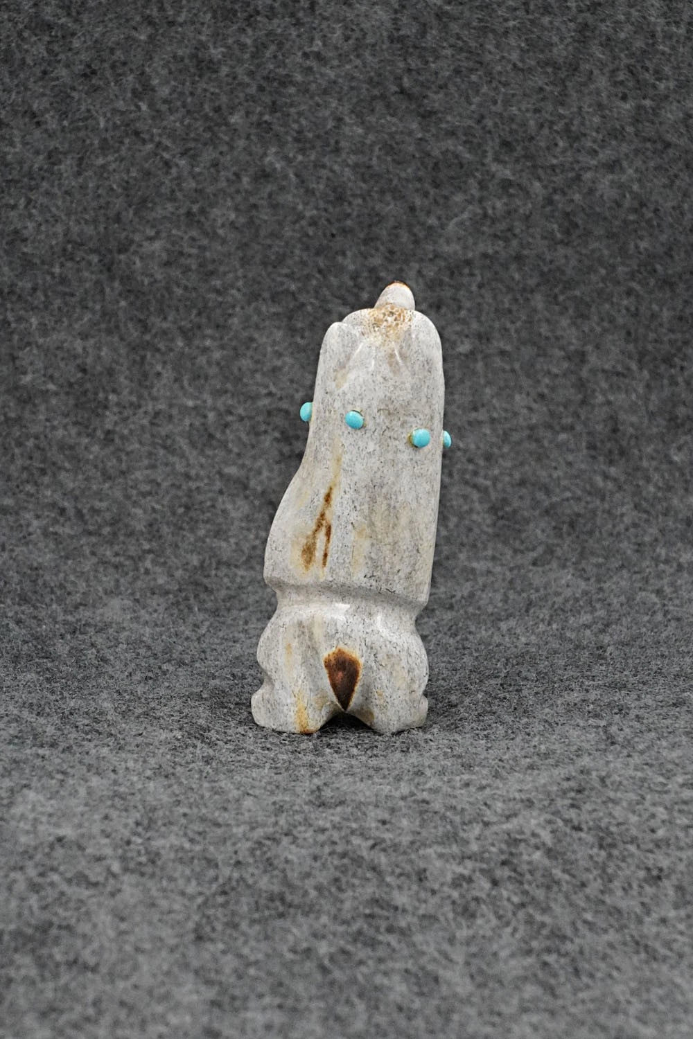 Bear Zuni Fetish Carving - Claudia Peina