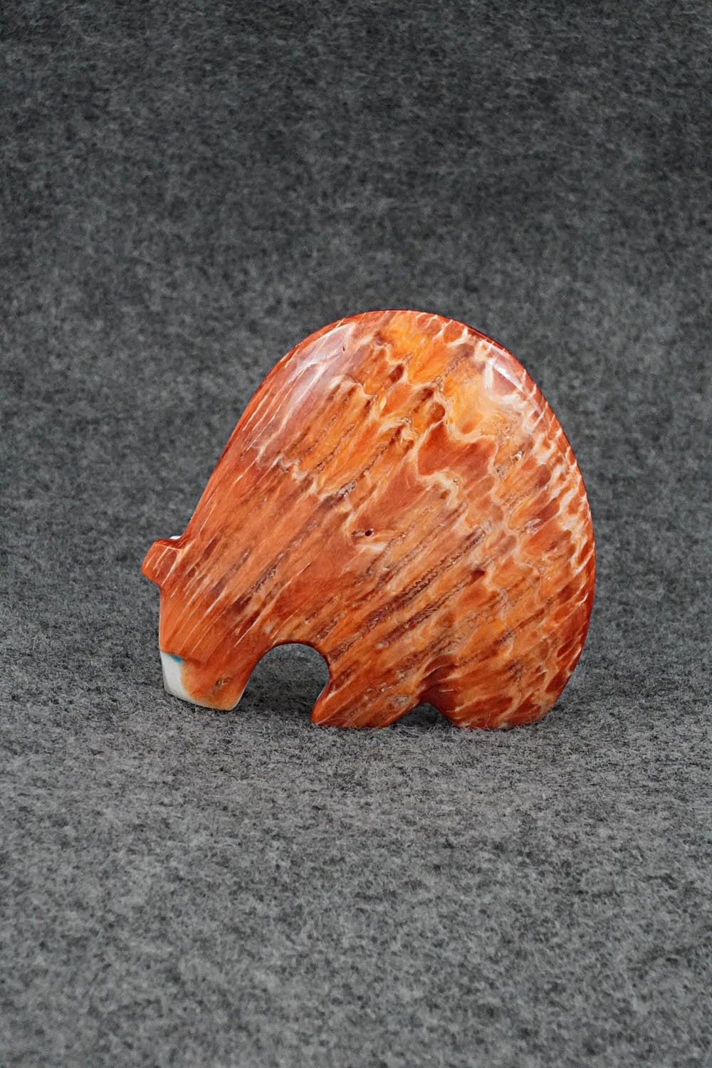 Bear Zuni Fetish Carving - Kenric Laiwakete