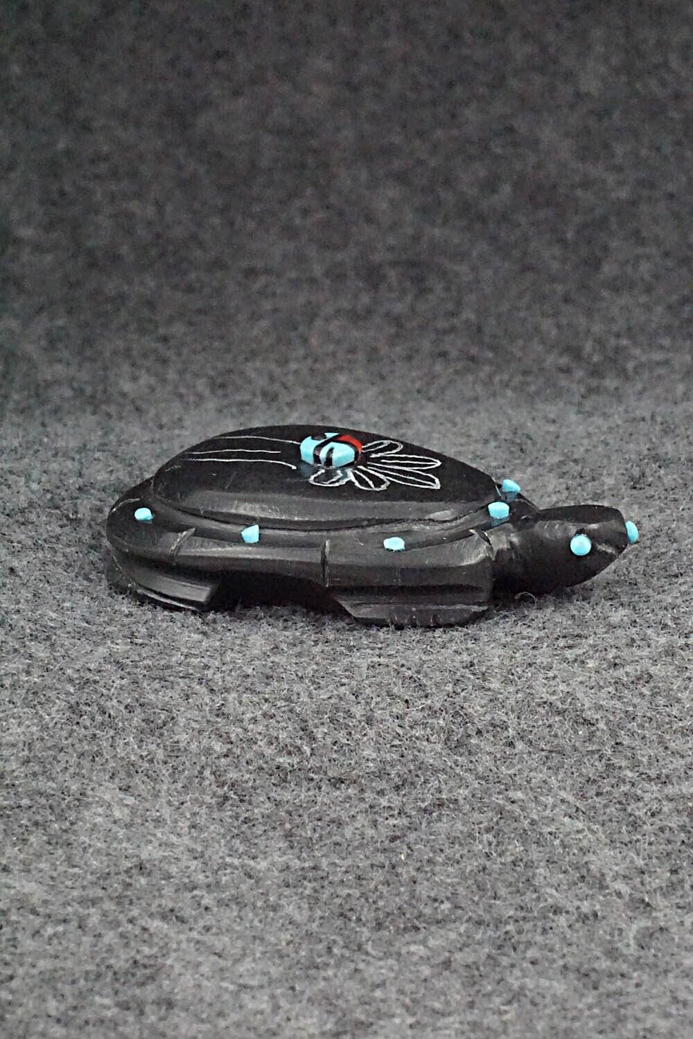 Turtle Zuni Fetish Carving - Danette Laate