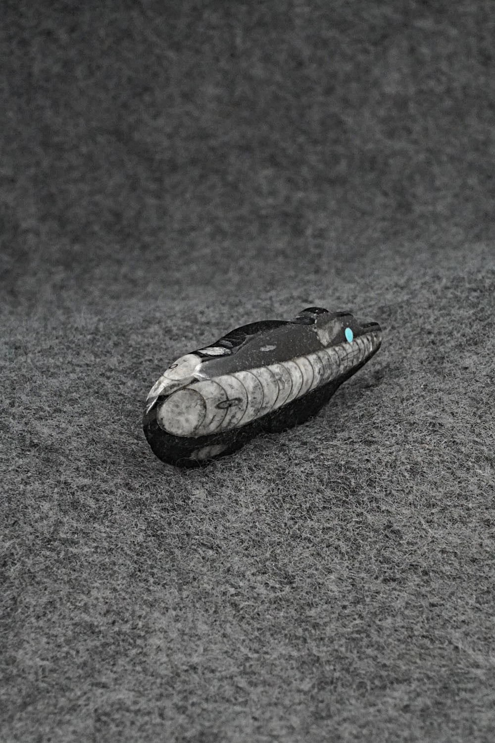 Bear Zuni Fetish Carving - Bernard Laiwakete