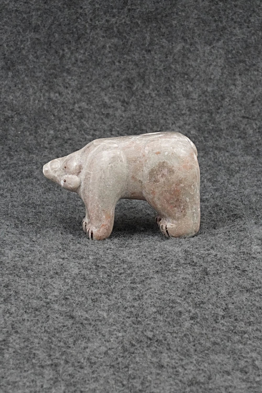 Bear Zuni Fetish Carving - Rick Kallestewa