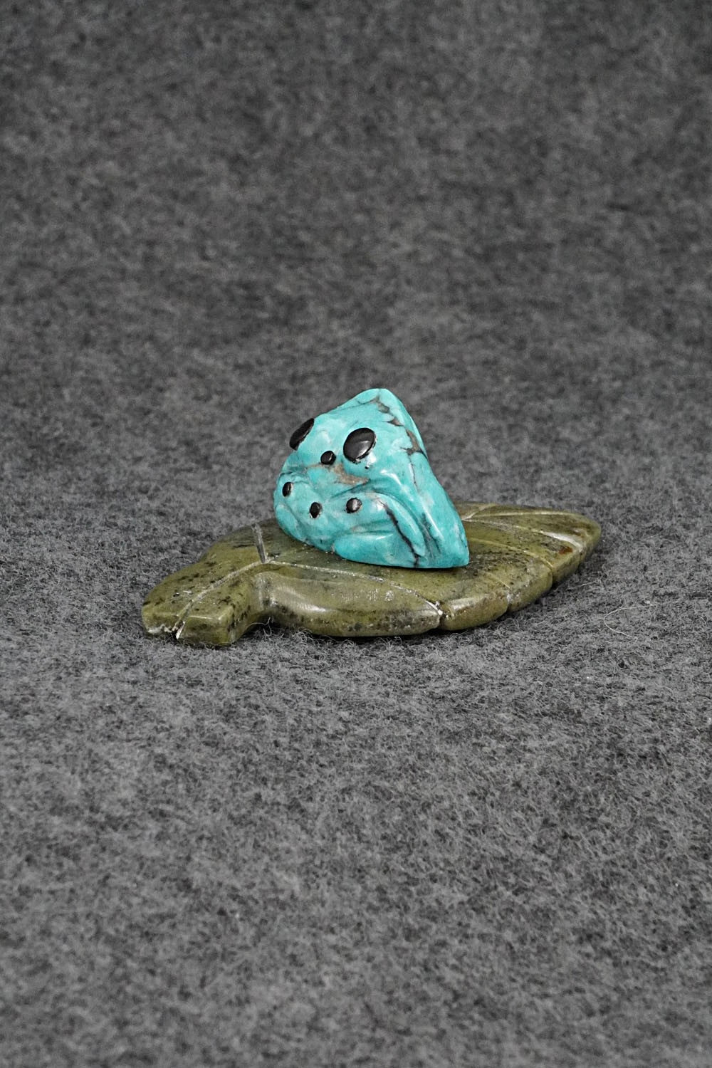 Frog Zuni Fetish Carving - Reynold Lunasee