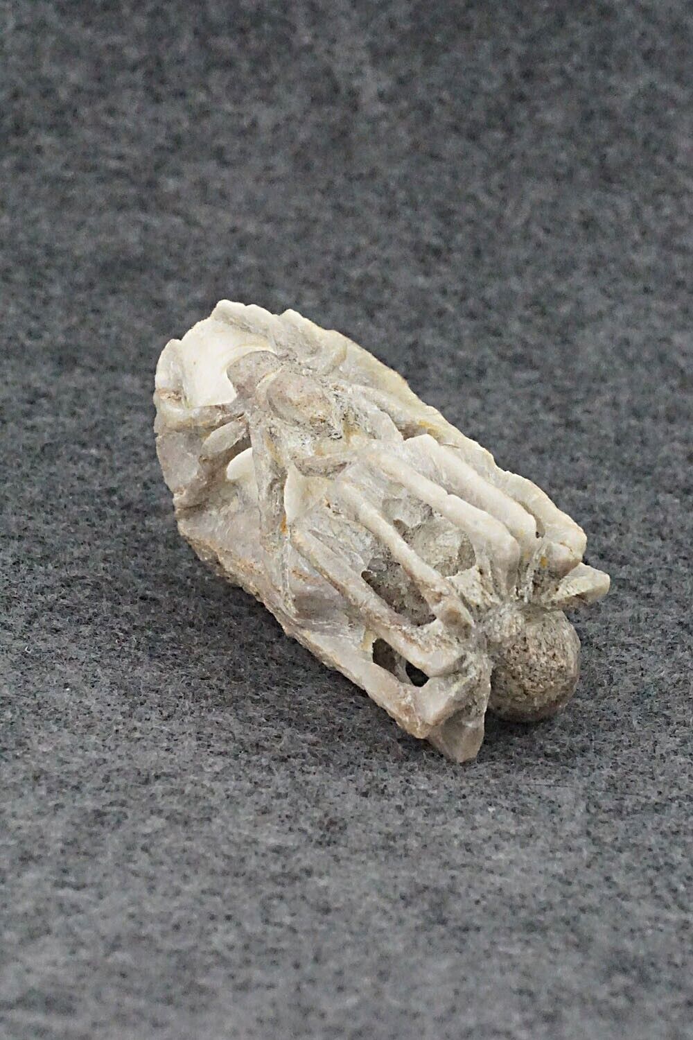 Spiders Zuni Fetish Carving - Lewis Malie Jr.