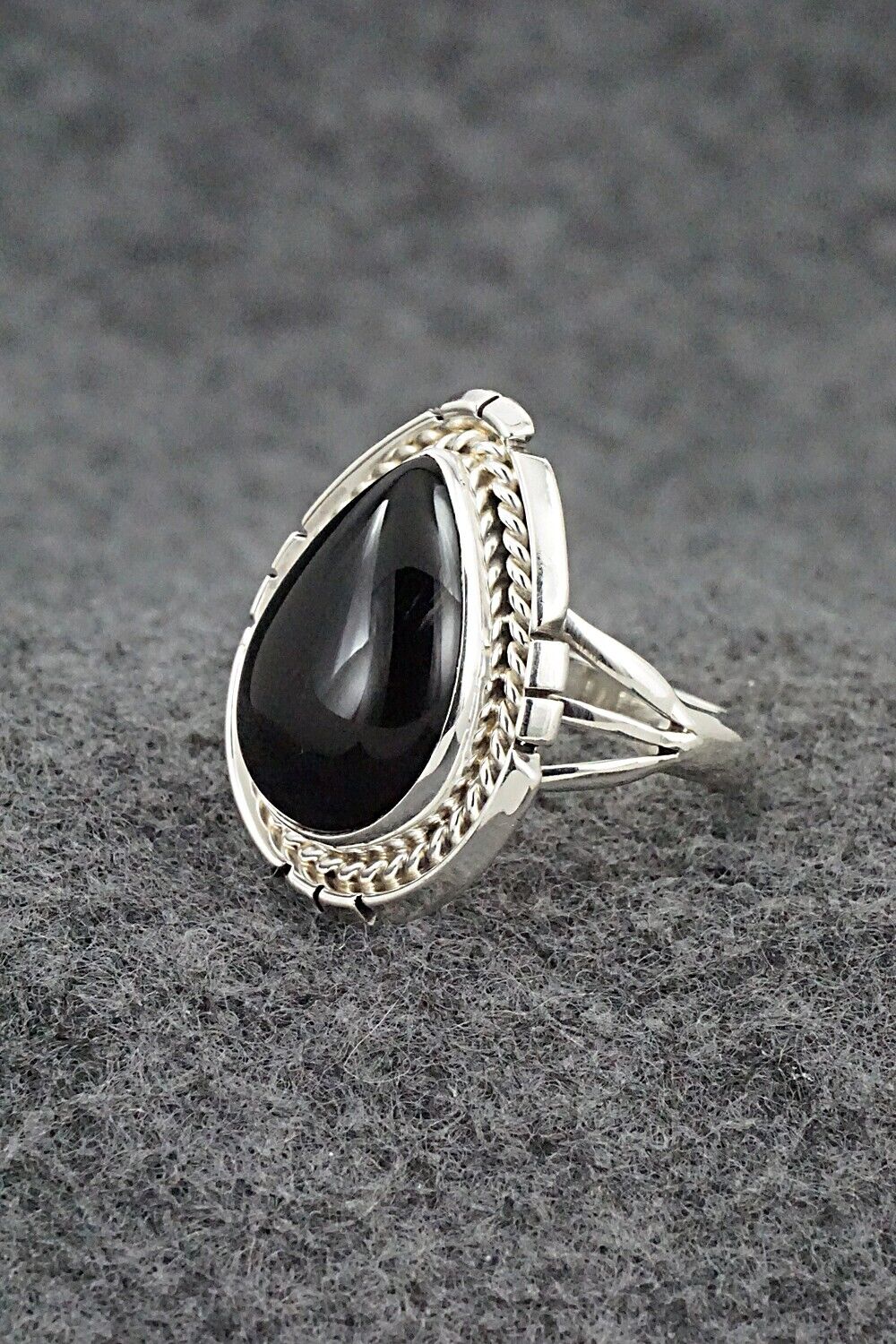 Onyx & Sterling Silver Ring - Samuel Yellowhair - Size 7