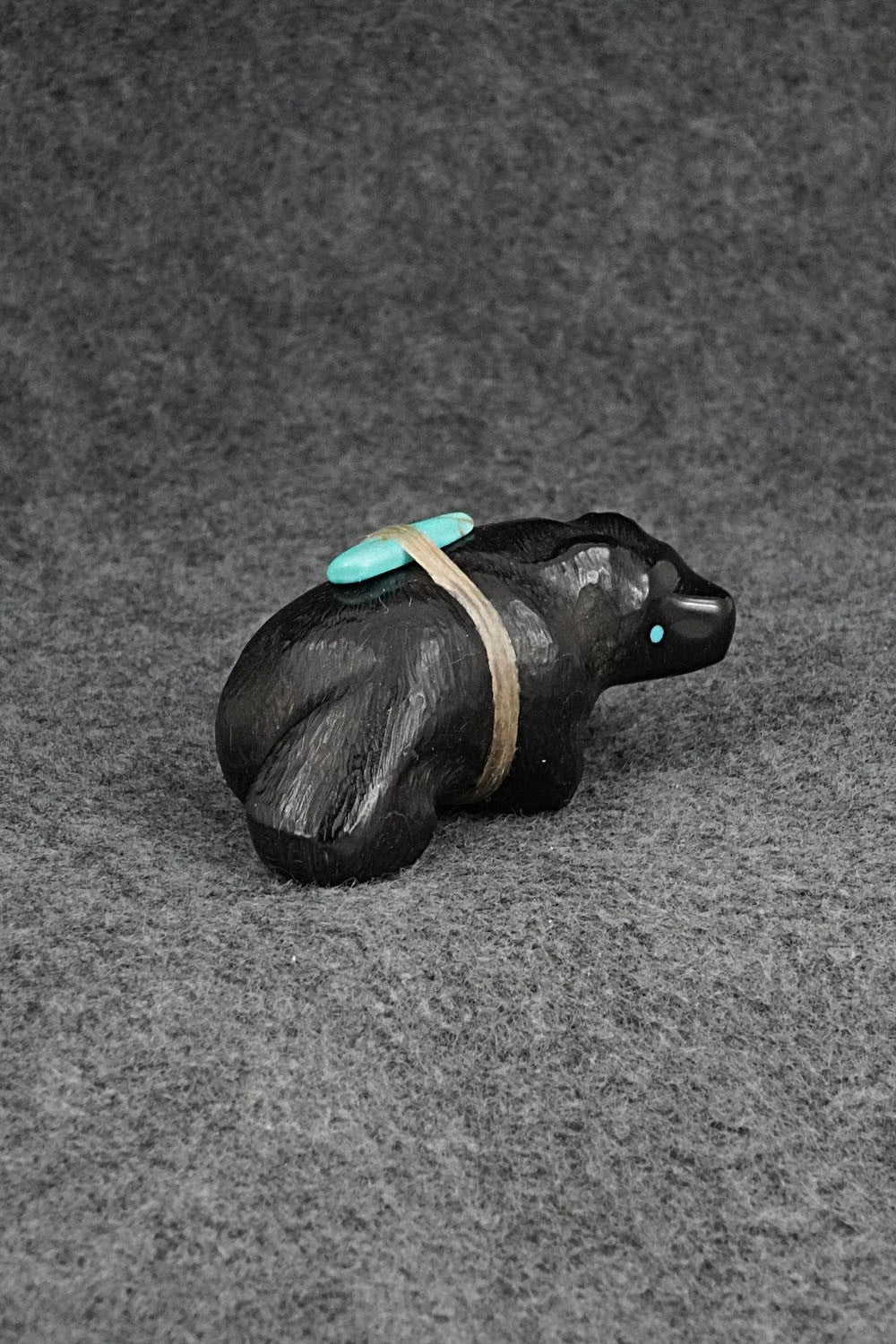 Bear Zuni Fetish Carving - Herb Halate