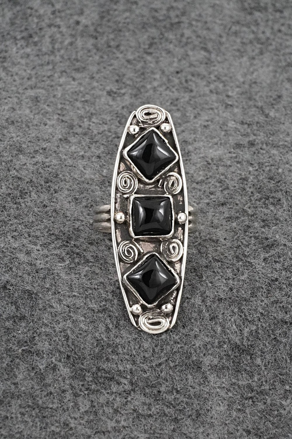 Onyx & Sterling Silver Ring - Priscilla Reeder - Size 9