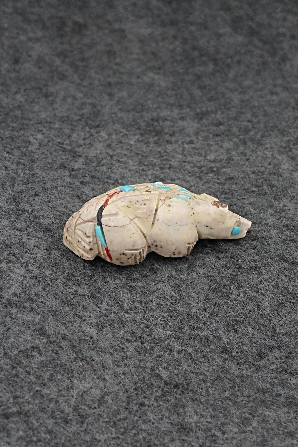 Badger Zuni Fetish Carving - Dannette Laate