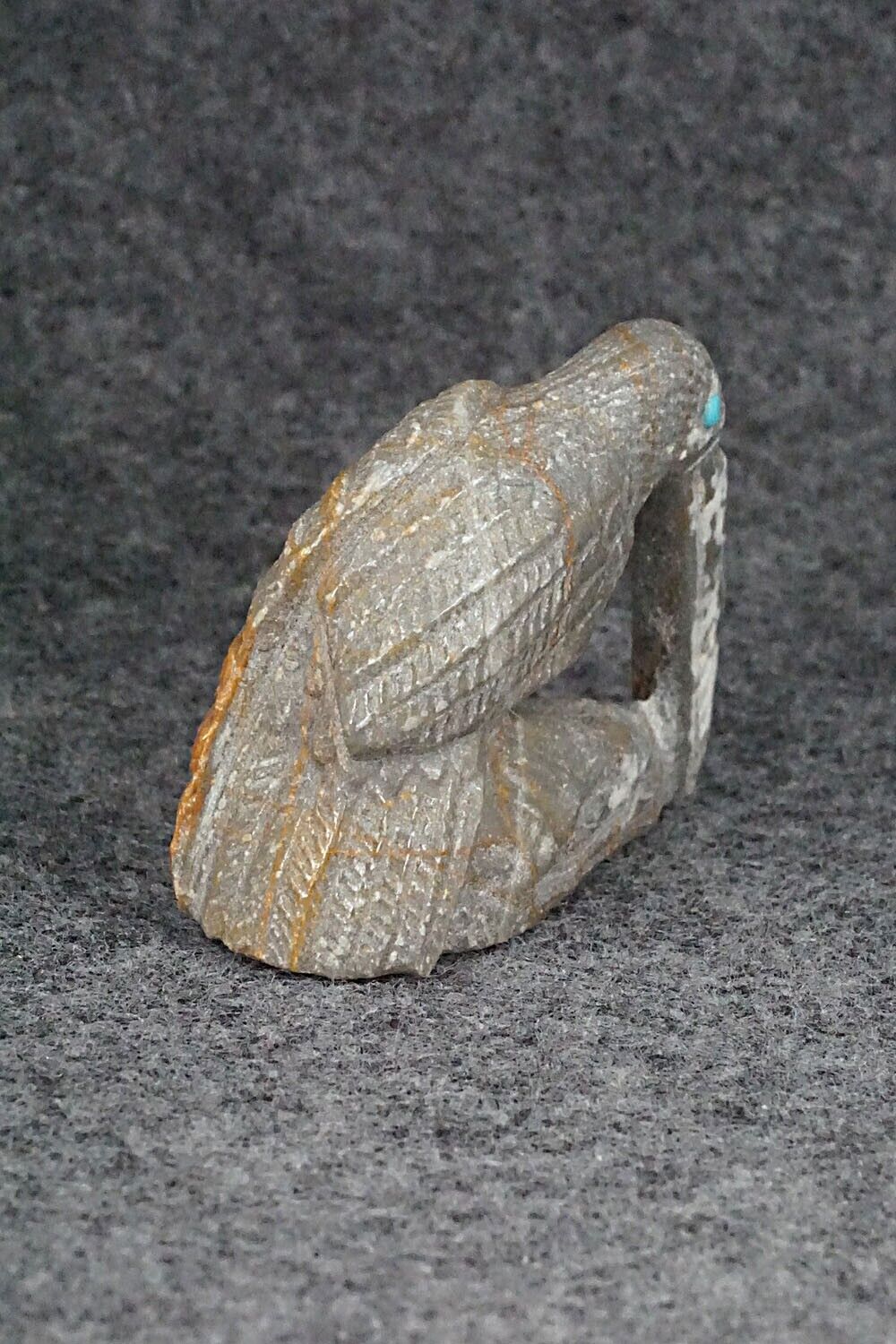 Hummingbird Zuni Fetish Carving - Derrick Kaamasee