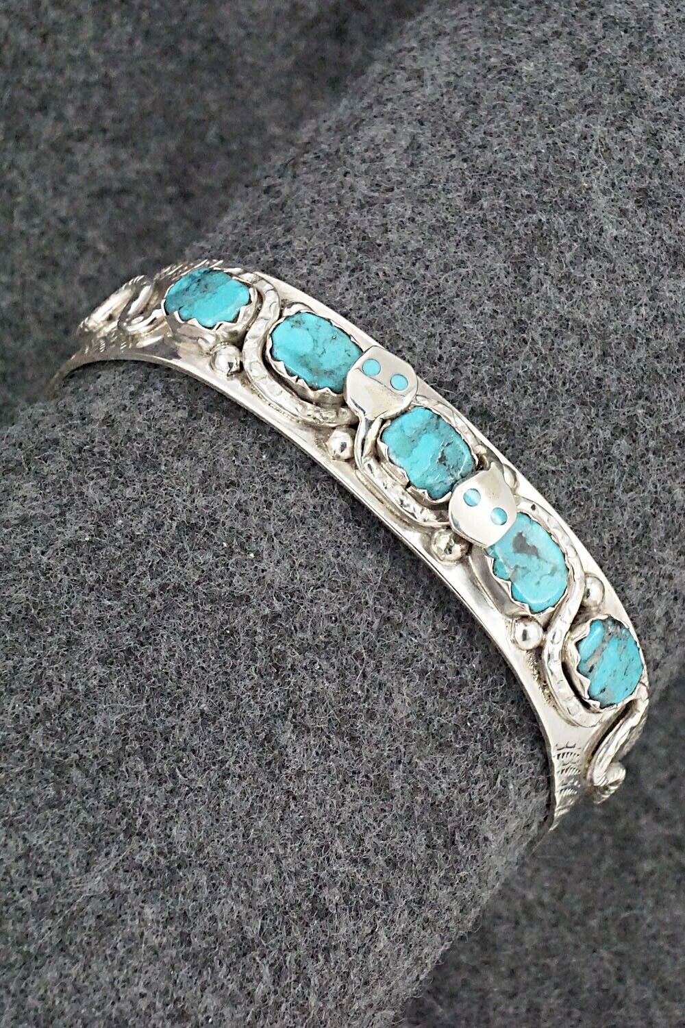 Turquoise & Sterling Silver Bracelet - Joy Calavaza
