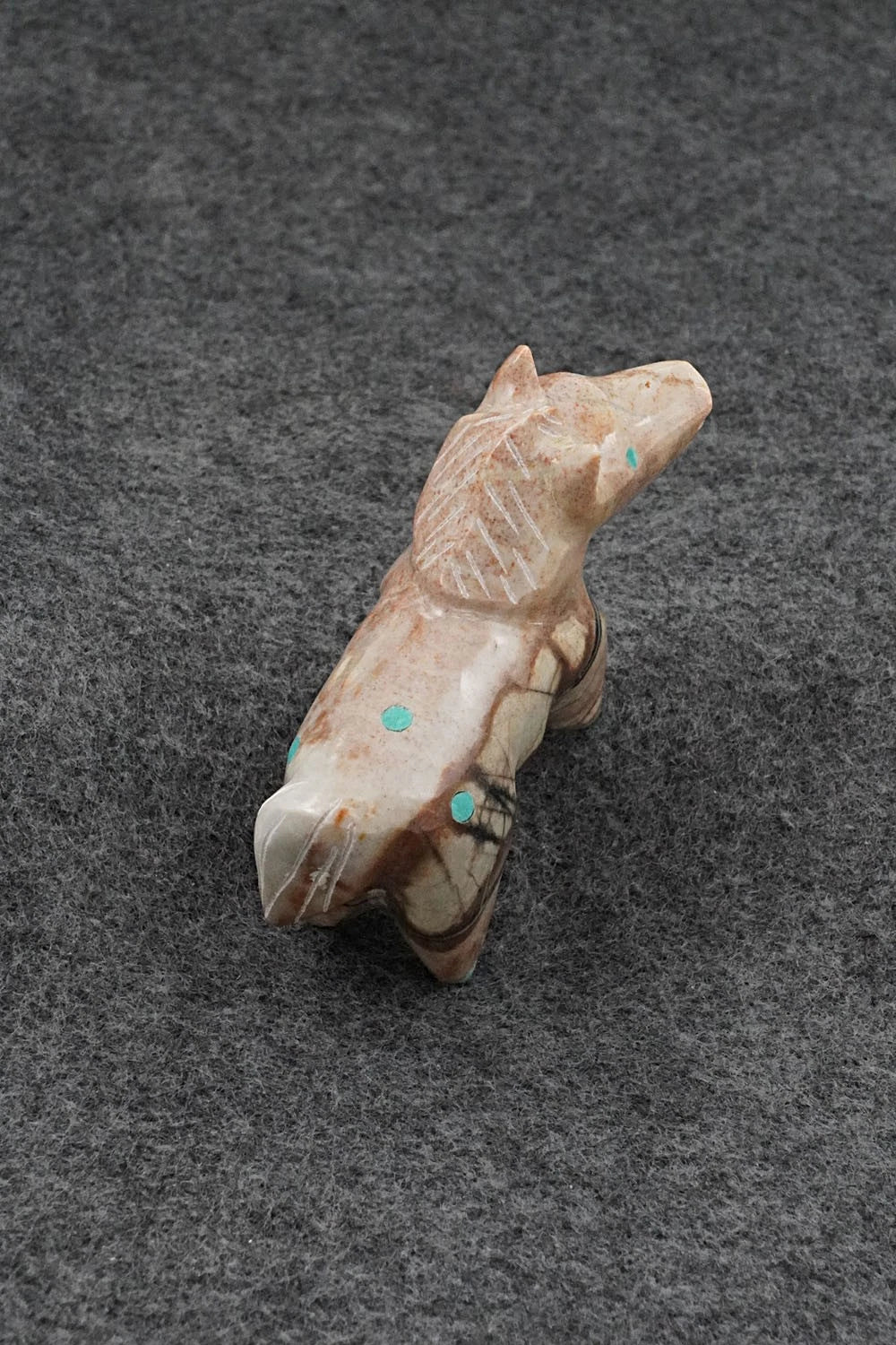 Horse Zuni Fetish Carving - Enrike Leekya