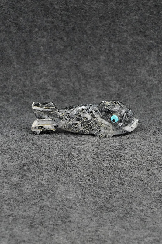 Fish Zuni Fetish Carving - Dannette Laate