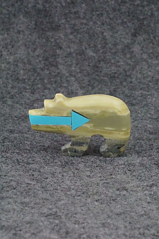 Bear Zuni Fetish Carving - Bernard Laiwakete