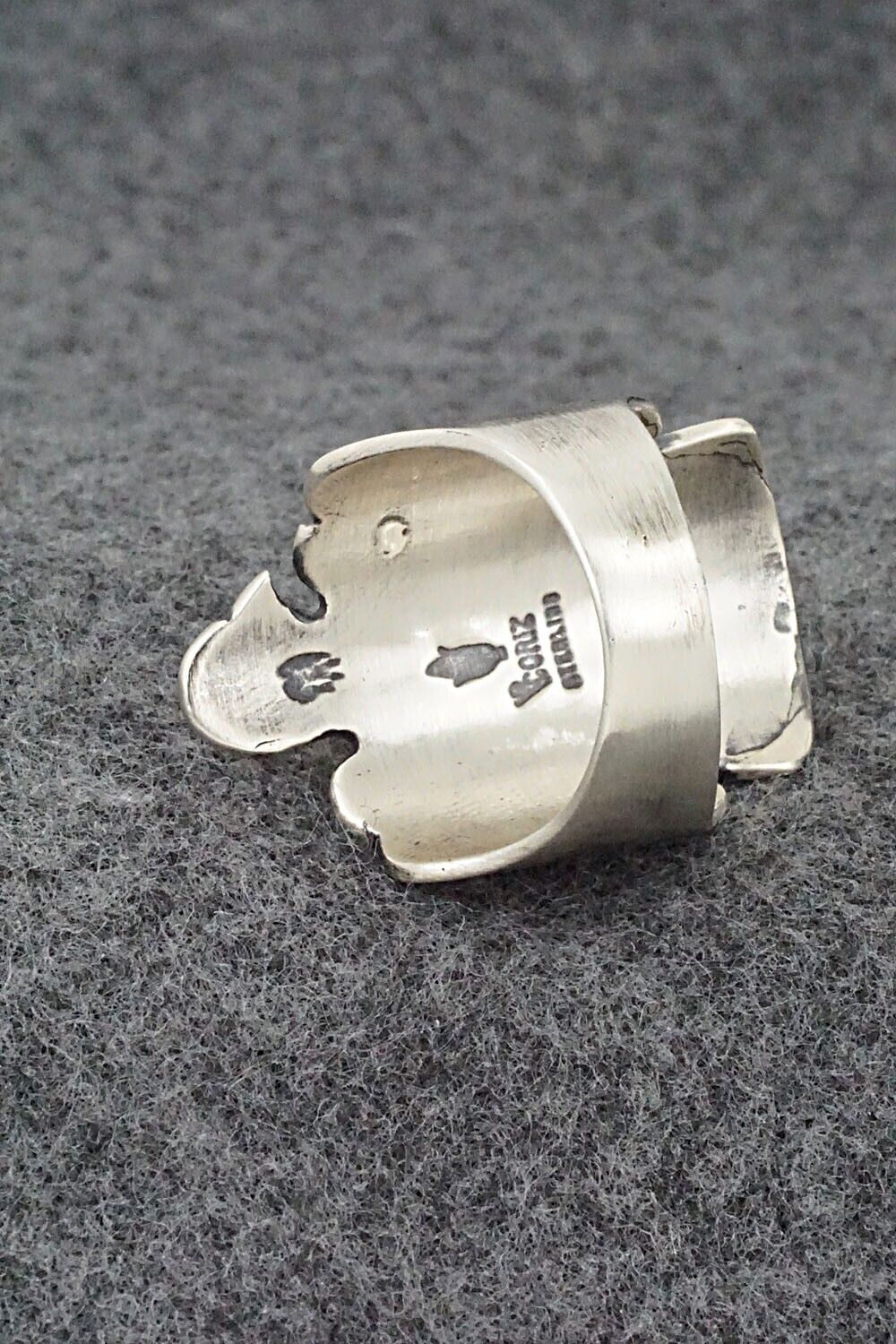 White Buffalo and Sterling Silver Ring - Raymond Coriz - Size 8.5