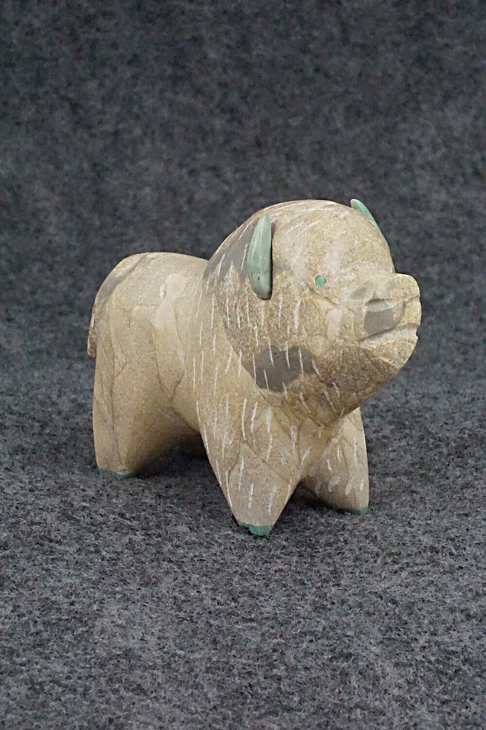 Buffalo Zuni Fetish Carving - Lyndric Leekya