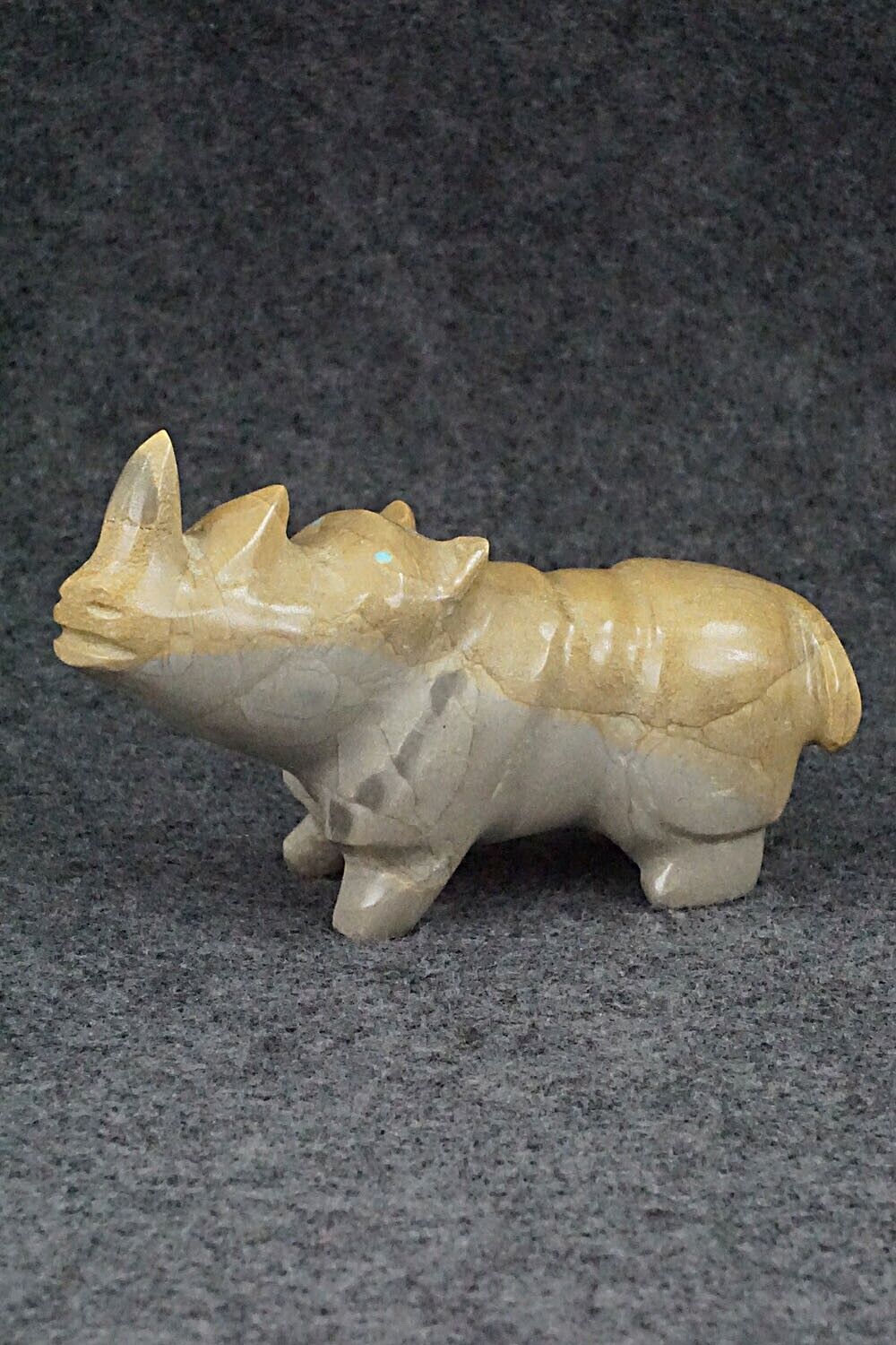 Rhino Zuni Fetish Carving - Enrike Leekya