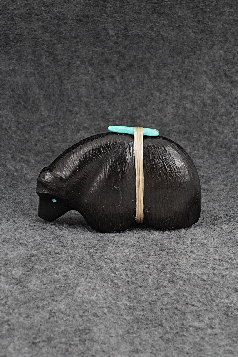 Bear Zuni Fetish Carving - Herb Halate