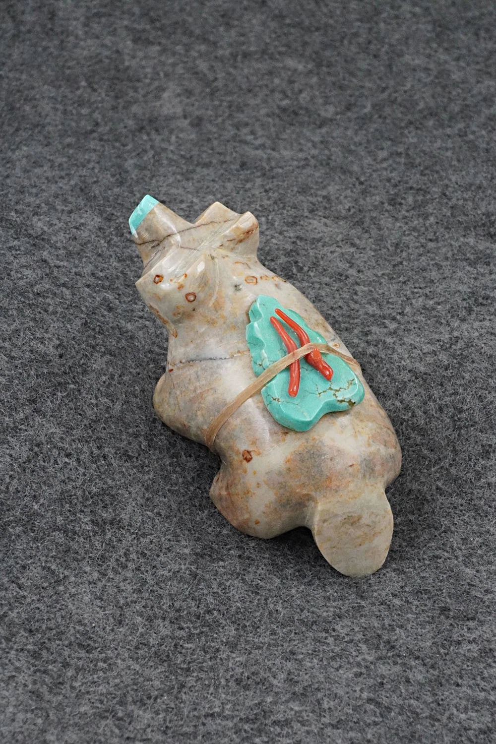 Badger Zuni Fetish Carving - Enrike Leekya