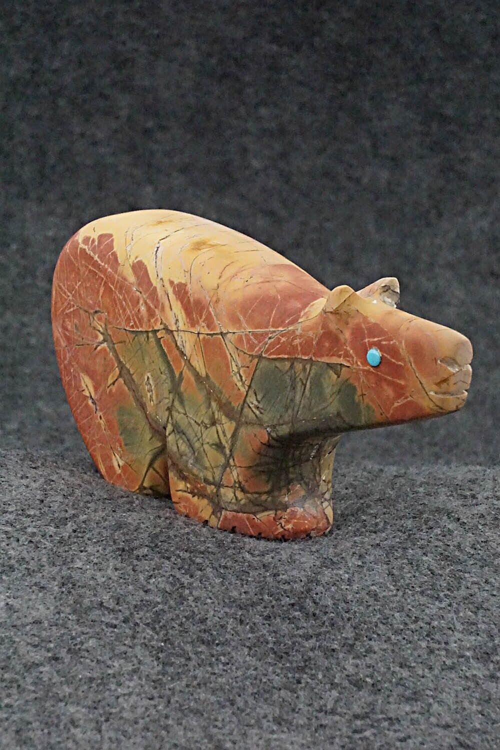 Bear Zuni Fetish Carving - Ronnie Lunasee